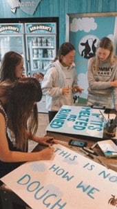 People making signs